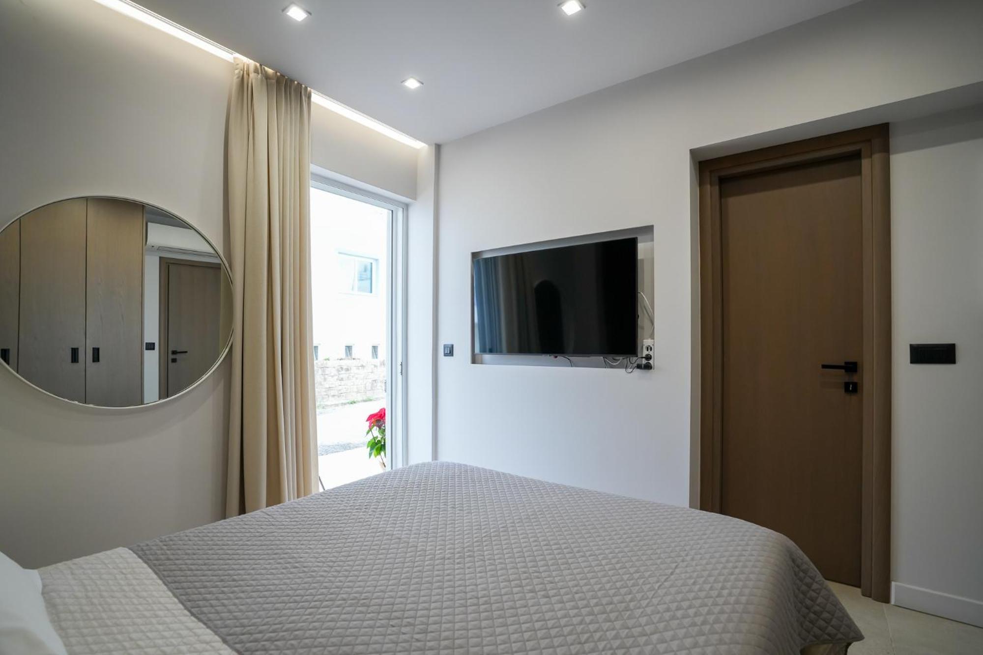 Xeva Studio Apartment มัสติคารี ภายนอก รูปภาพ